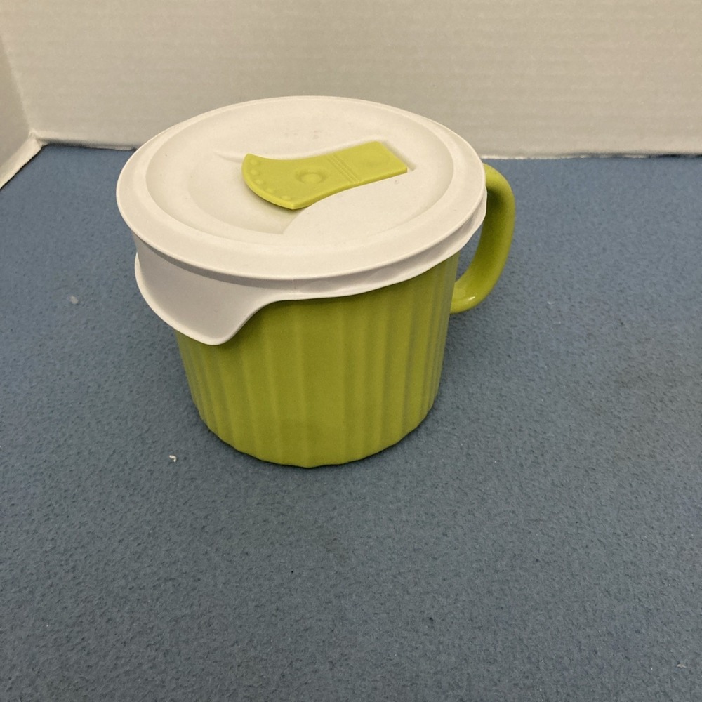 CorningWare Colours Green Stoneware 20oz (591 mL) Microwaveable Mug w/Vented Lid